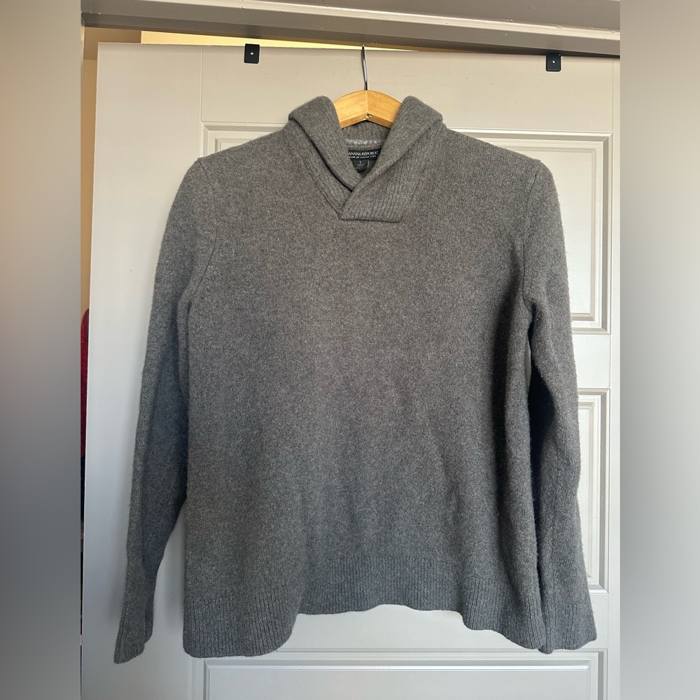 Banana Republic Women's Large Italian Yarn Sweater 100% Merino Extra Fine Wool